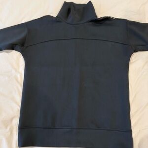 Under Armour Women's Dark Sweatshirt